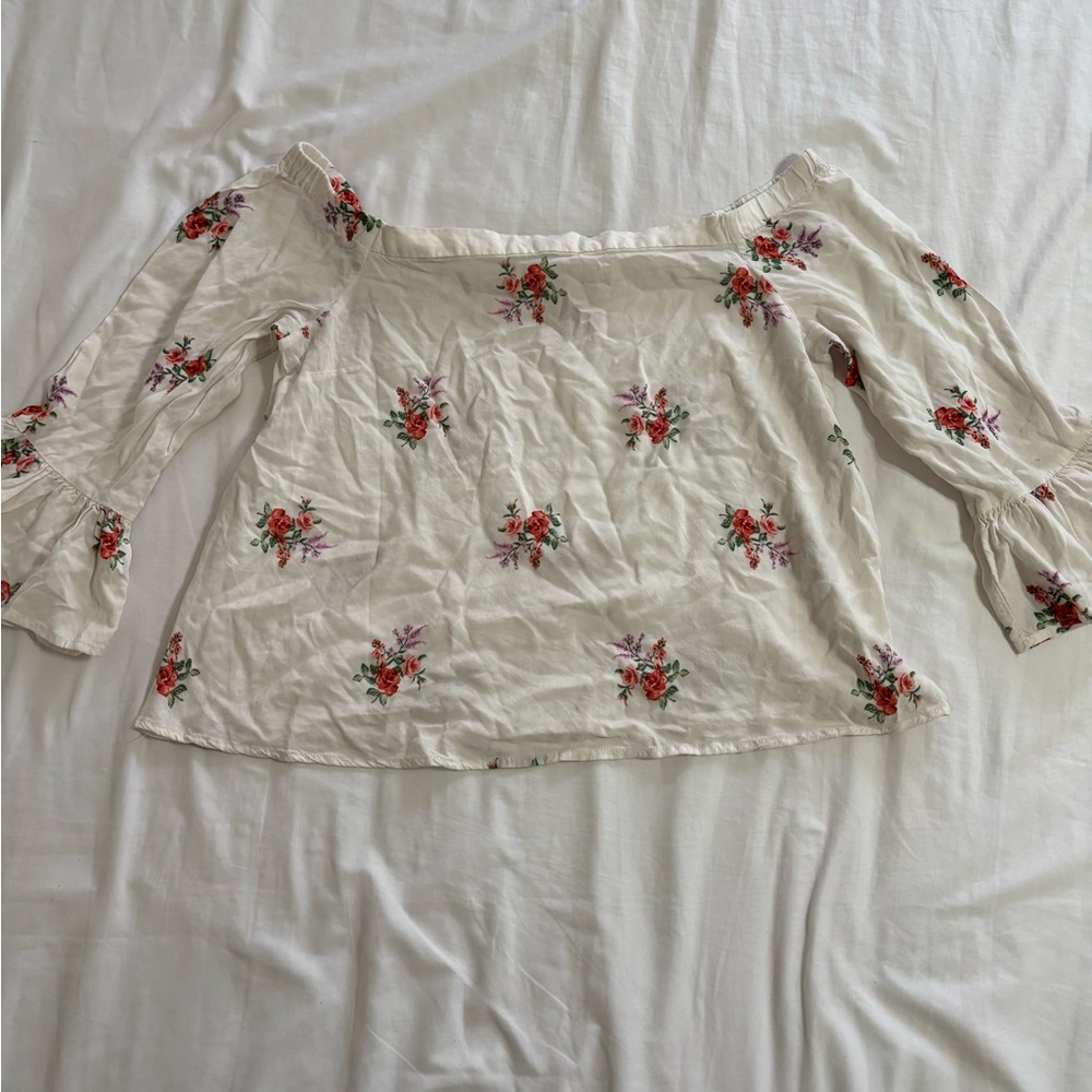 Forever 21 Floral Off-Shoulder Blouse